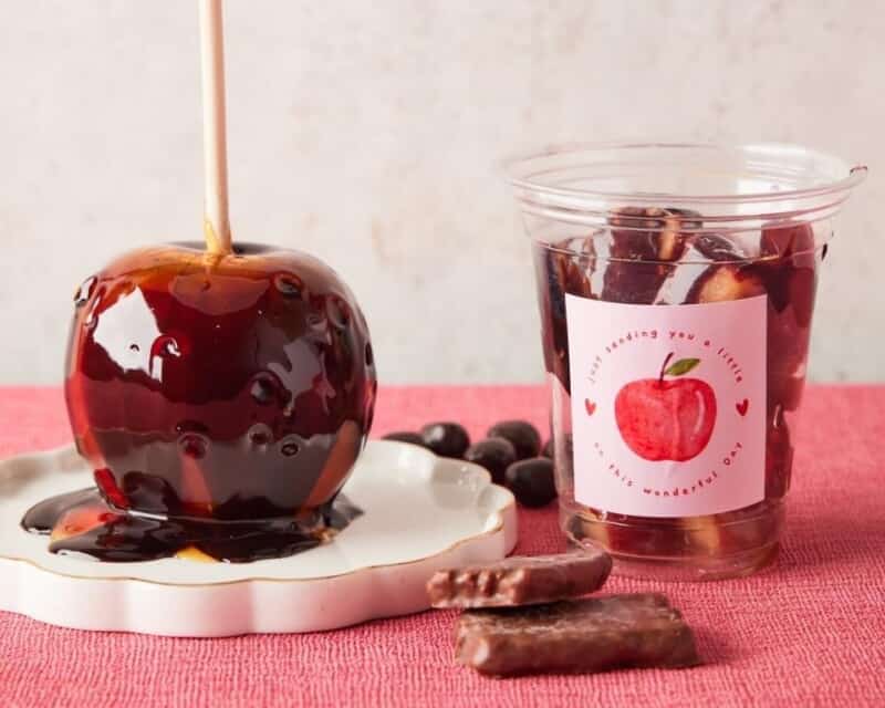 りんごあめ　たっぷりチョコレートがけ｜出水市でスイーツのテイクアウトならBAR BOCCI